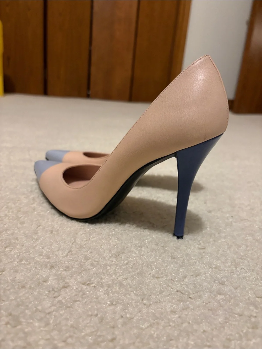 Stuart Weitzman Blush Beige Pumps with Light Gray Pointed Toes - Picture 3 of 7